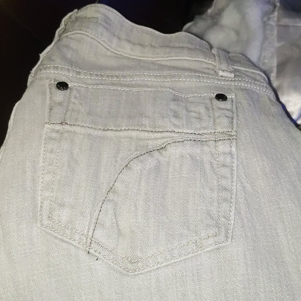 Jeans - Picture 3 of 4
